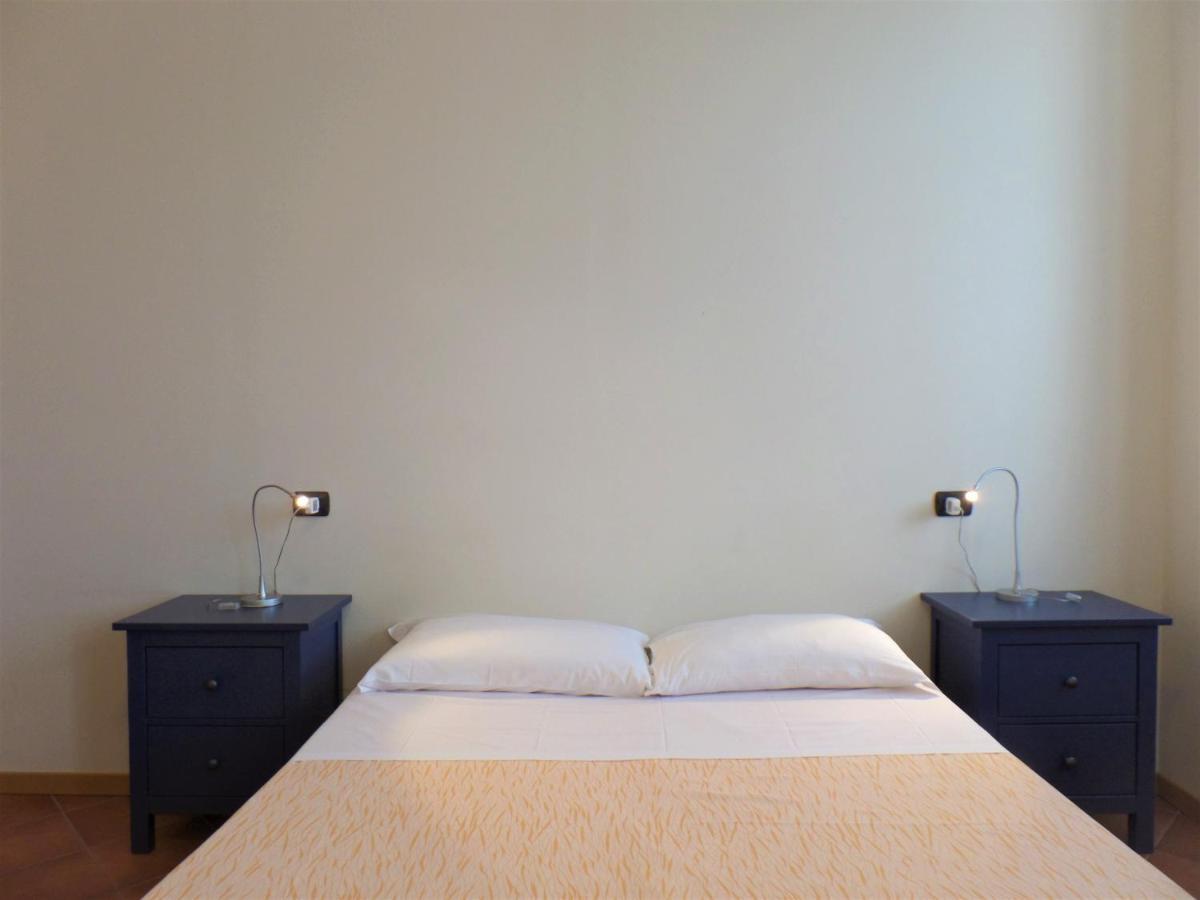 Hotel La Vecchia Scuola Lesa Esterno foto