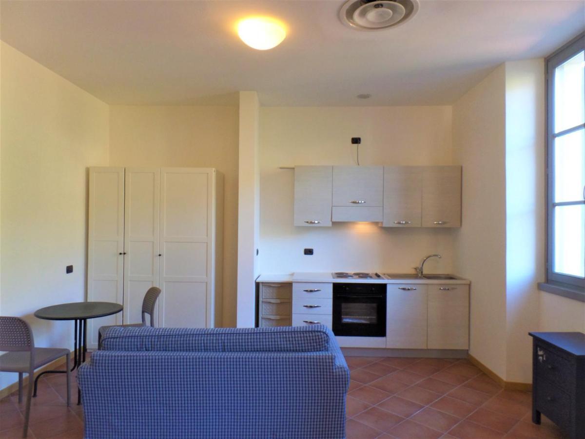 Hotel La Vecchia Scuola Lesa Esterno foto